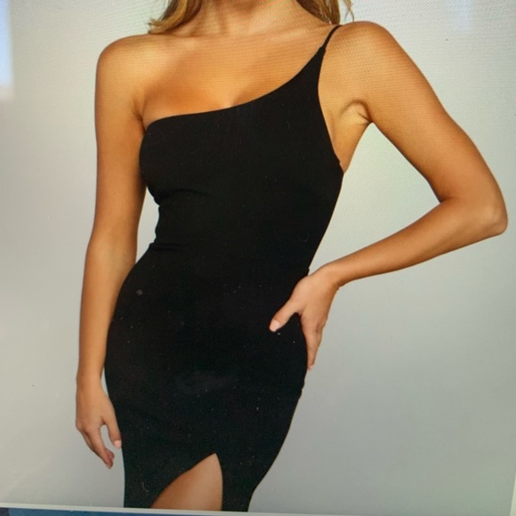 One shoulder formal black dress - Picture 3 of 4